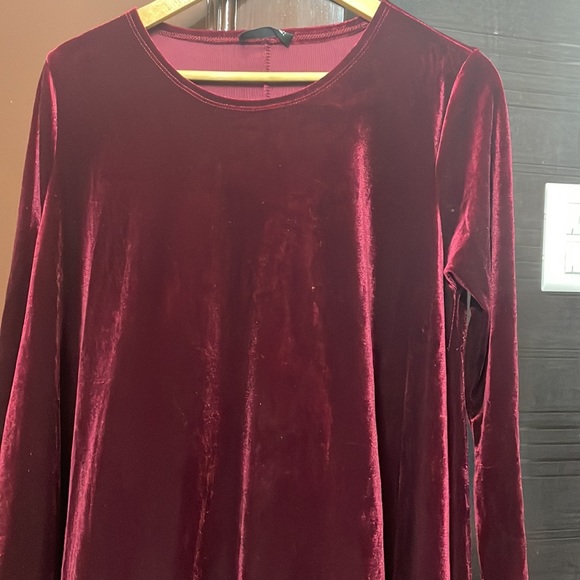 Shein one piece - Picture 3 of 4